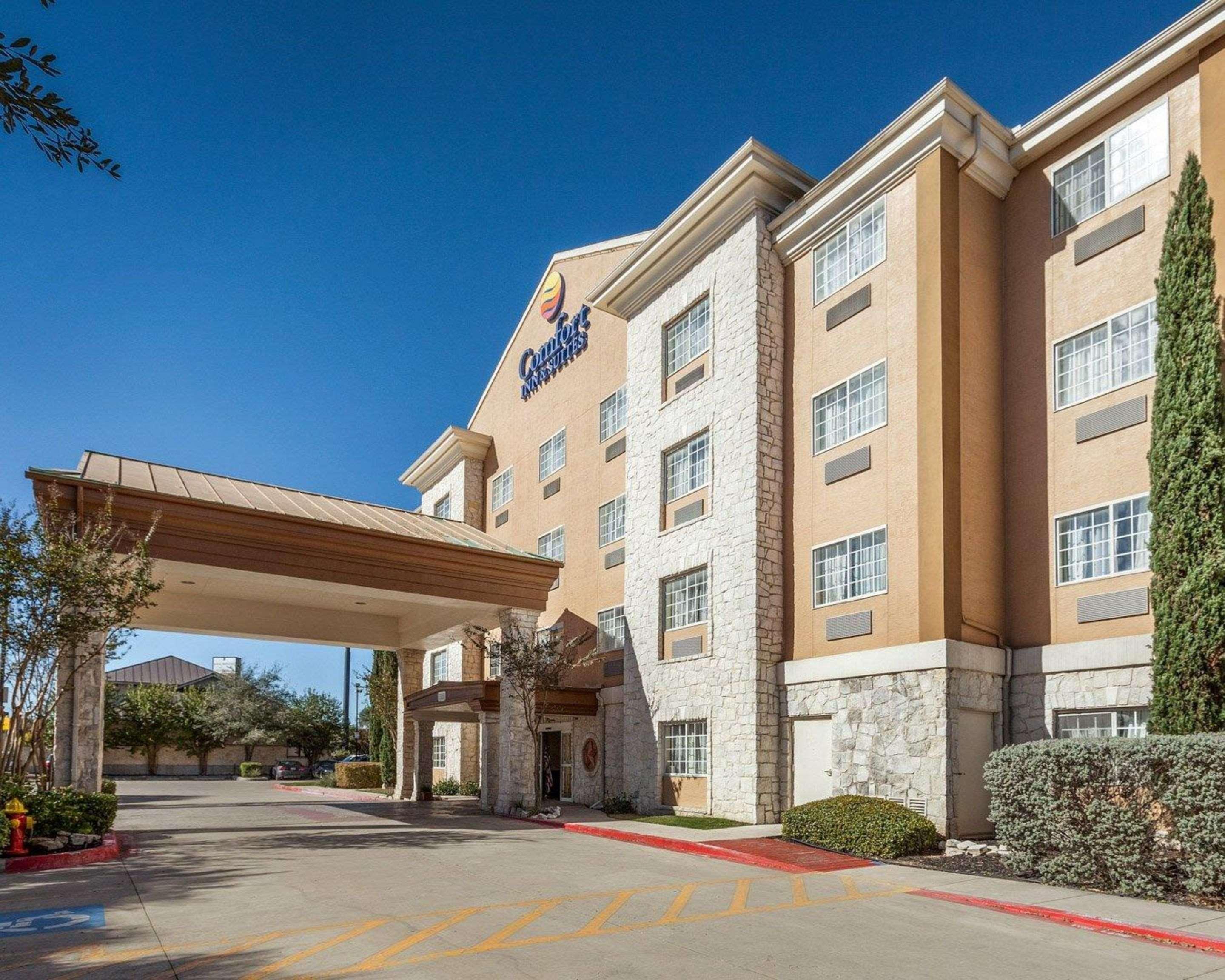 ברני Comfort Inn & Suites Texas Hill Country מראה חיצוני תמונה