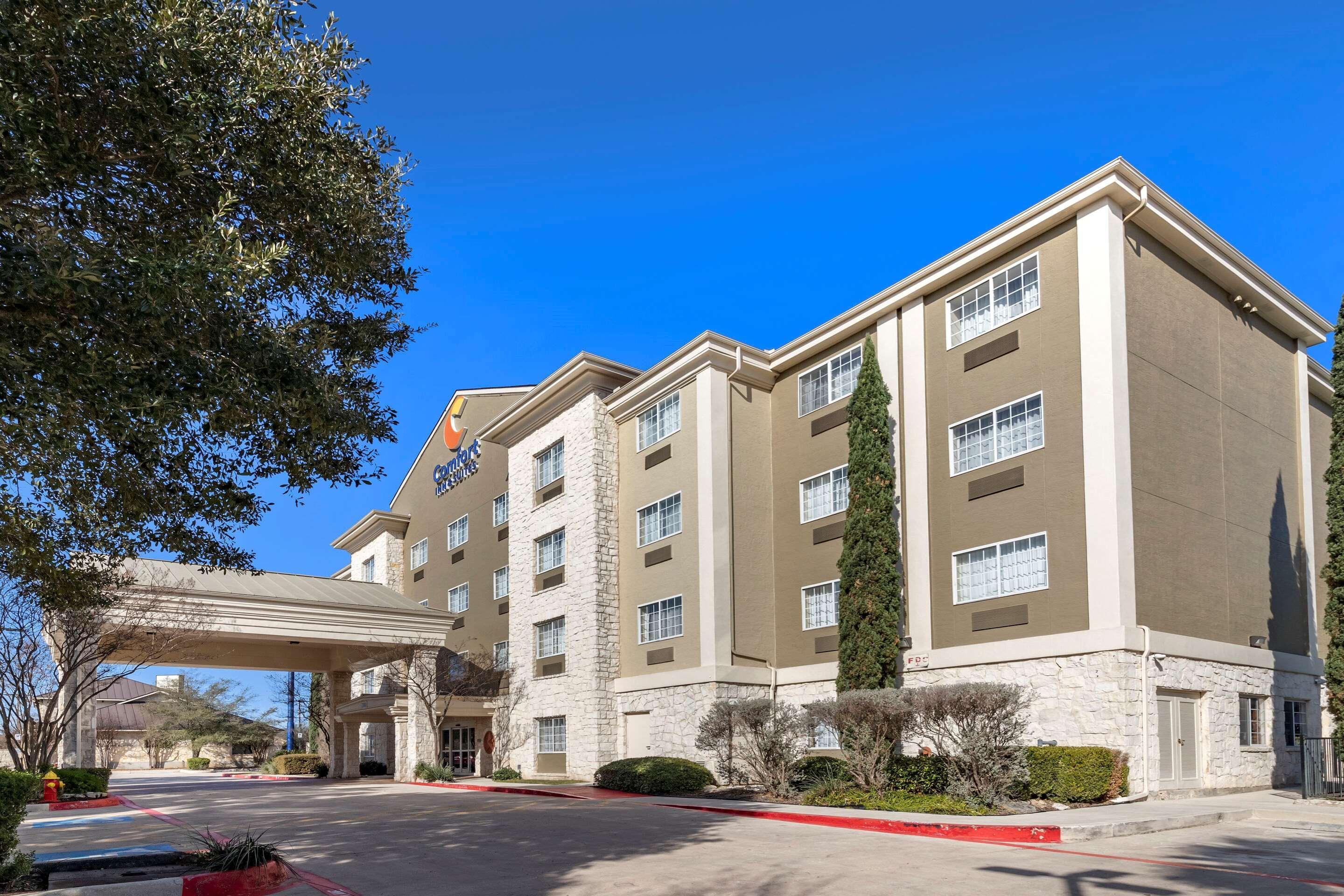 ברני Comfort Inn & Suites Texas Hill Country מראה חיצוני תמונה